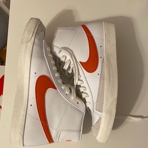 Nike Blazers size 9 womens